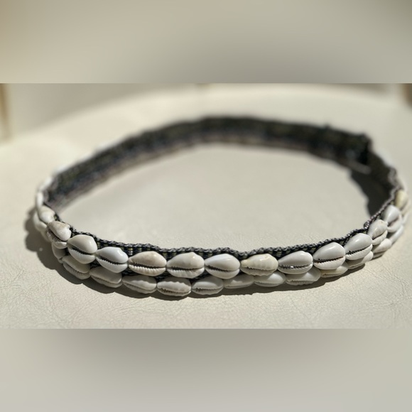 VTG ๐ฏ Authentic West African Cowrie shells Necklace 20โL - Picture 5 of 7